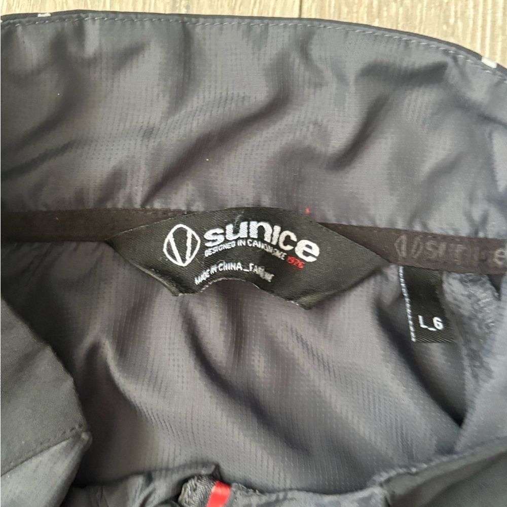 Sunice Black and Gray Windbreaker with Red Accent - Picture 4 of 5